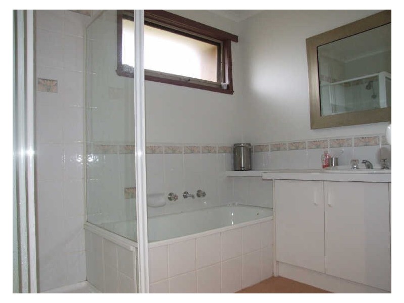 17 Francine Court, Narre Warren VIC 3805