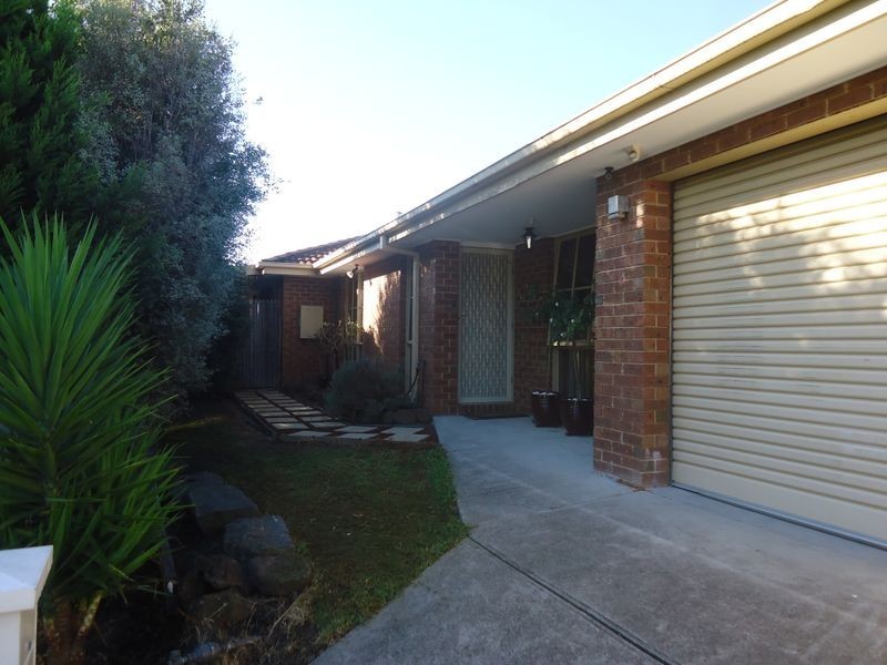 17 Francine Court, Narre Warren VIC 3805