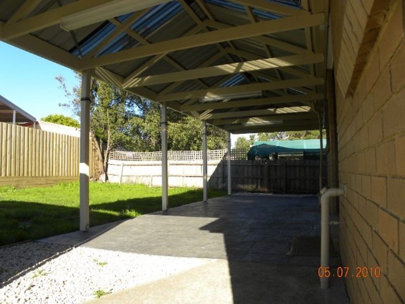 6 Willow Drive, Hampton Park VIC 3976