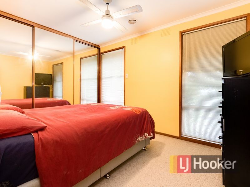 19 Amalfi Drive, Endeavour Hills VIC 3802