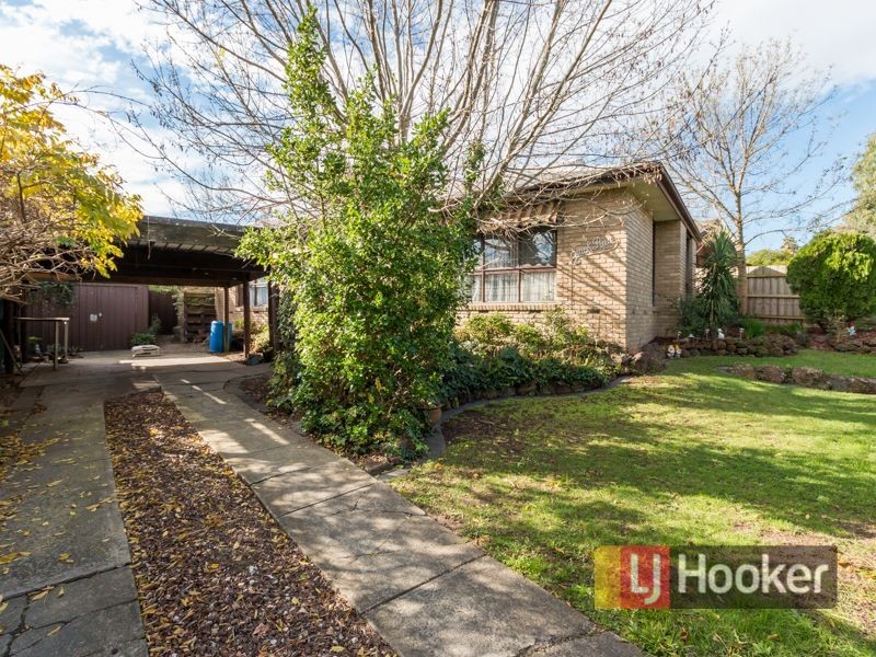 4 Thompson Court, Endeavour Hills VIC 3802