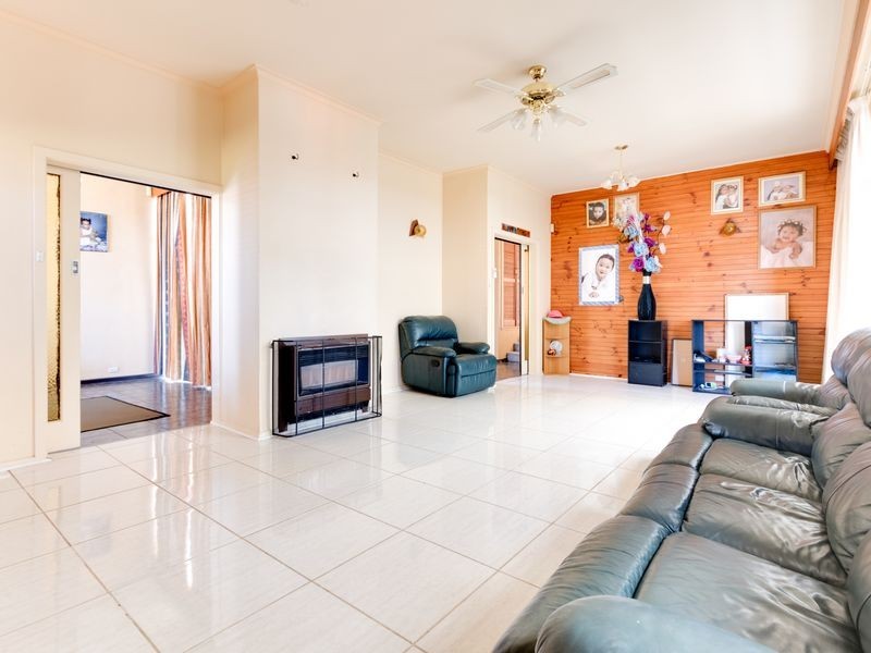 37 Albert Road, Hallam VIC 3803