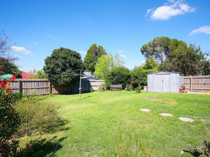27 Boyd Street, Dandenong North VIC 3175