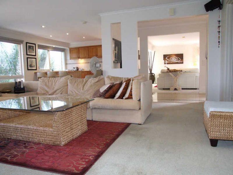 11 Tetragona Quadrant, Rowville VIC 3178