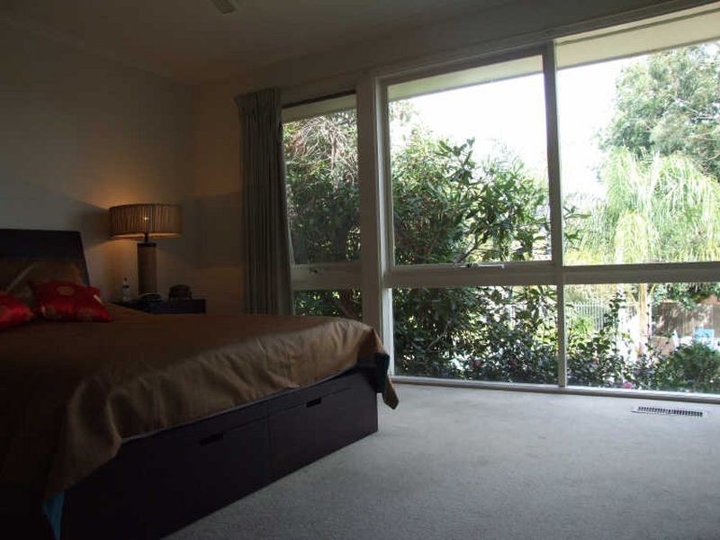 11 Tetragona Quadrant, Rowville VIC 3178