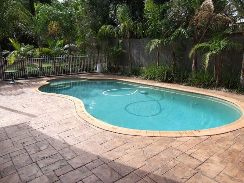 11 Tetragona Quadrant, Rowville VIC 3178