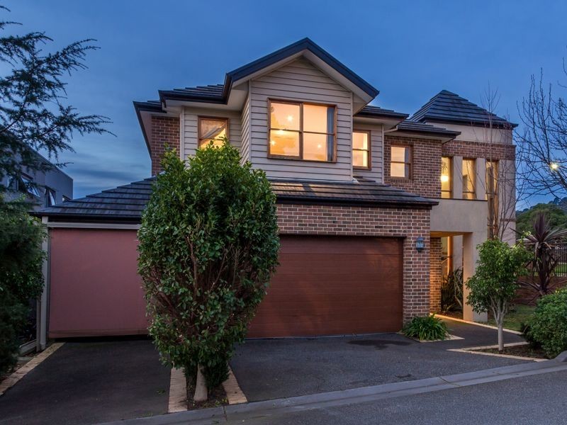 1 William Road, Berwick VIC 3806