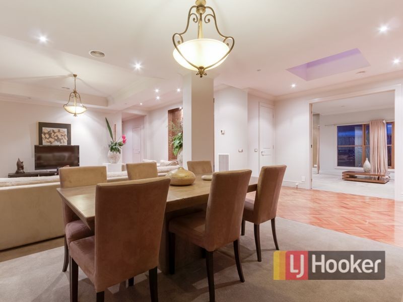 1 William Road, Berwick VIC 3806