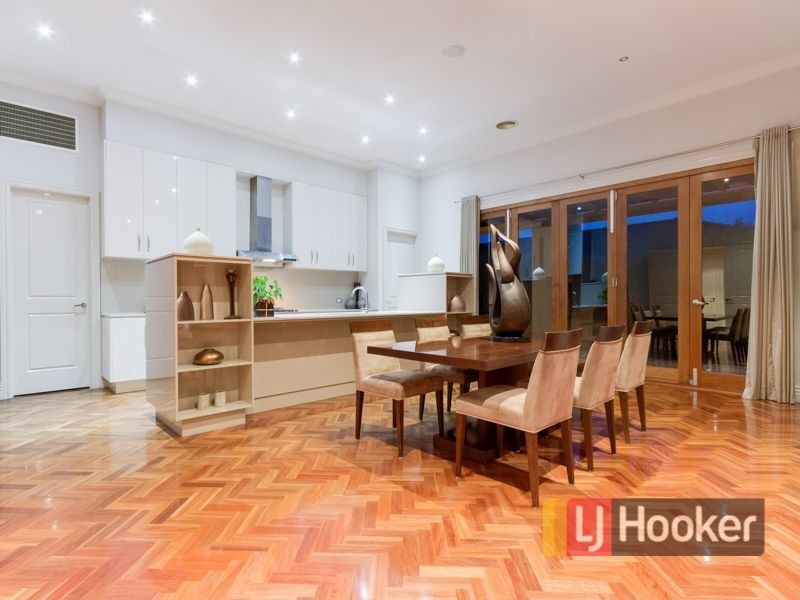 1 William Road, Berwick VIC 3806