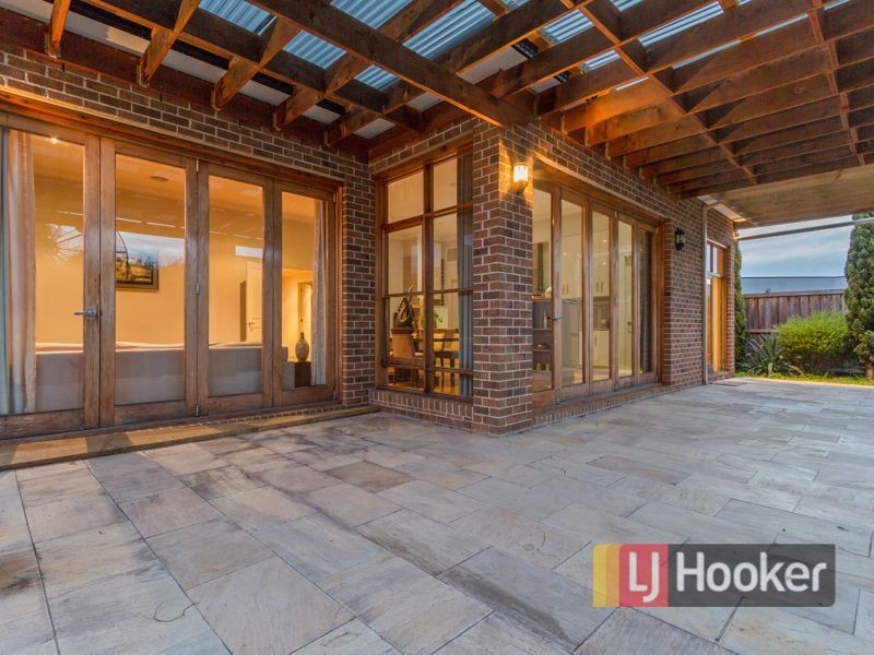 1 William Road, Berwick VIC 3806