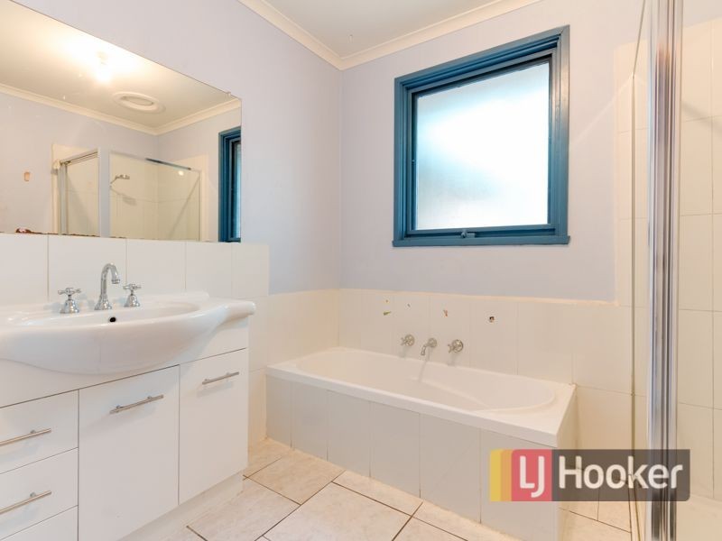 15 Chester Court, Endeavour Hills VIC 3802