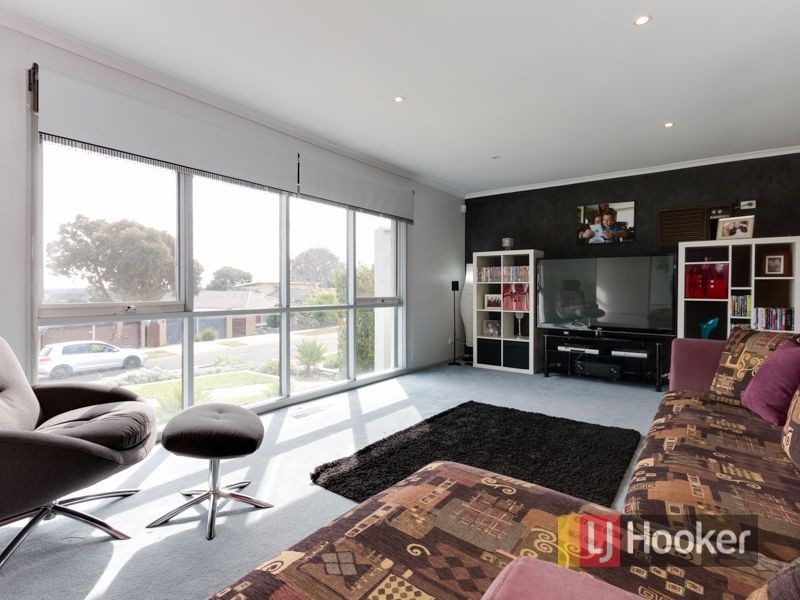 7 Hughes Close, Endeavour Hills VIC 3802