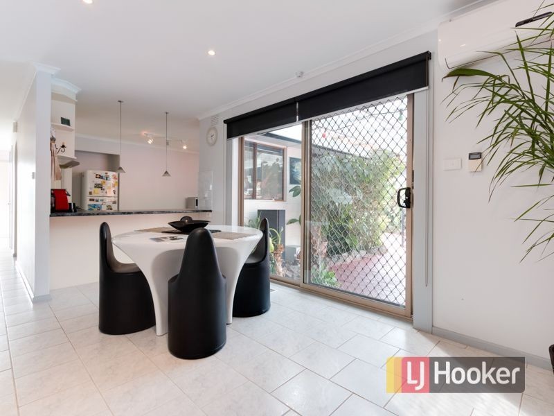 7 Hughes Close, Endeavour Hills VIC 3802