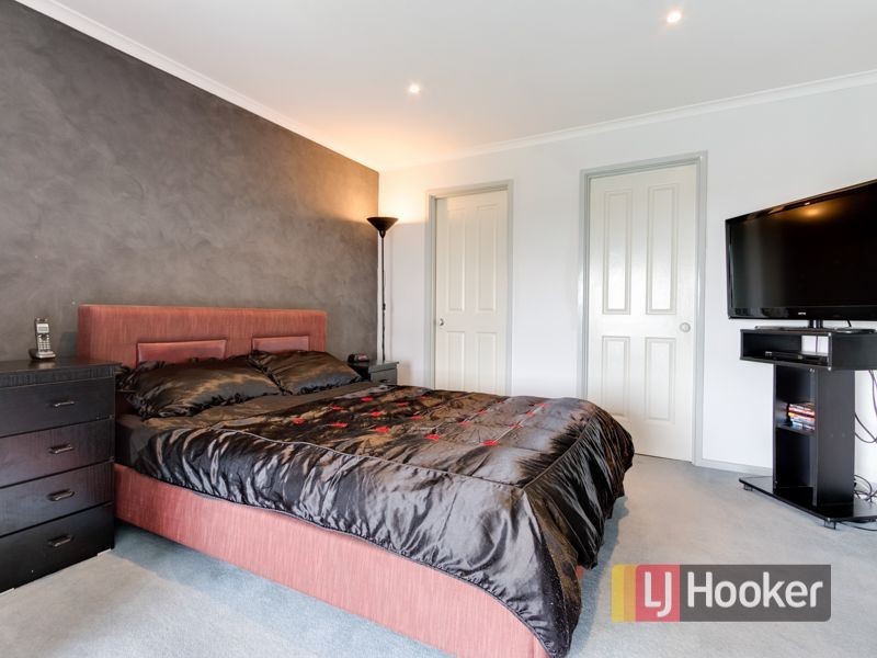 7 Hughes Close, Endeavour Hills VIC 3802