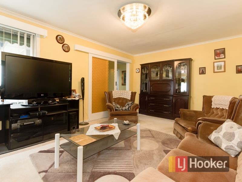 18 Philip Road, Hallam VIC 3803