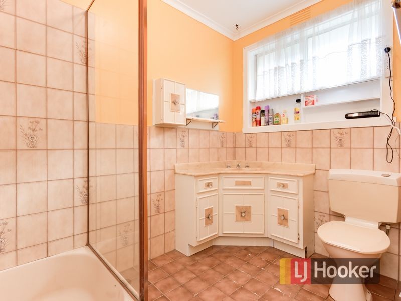 18 Philip Road, Hallam VIC 3803