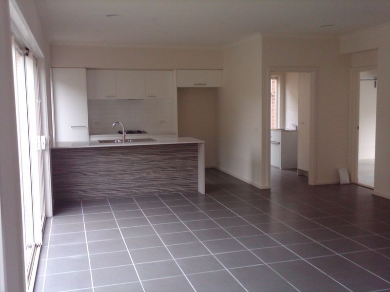 4 (Lot 522 Barrier Reef Circuit, Endeavour Hills VIC 3802