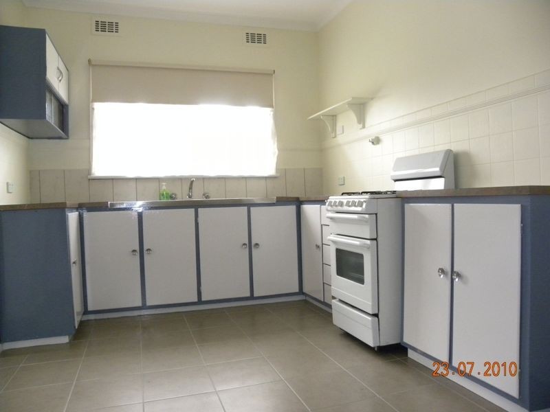 4 Hillside Avenue, Dandenong North VIC 3175