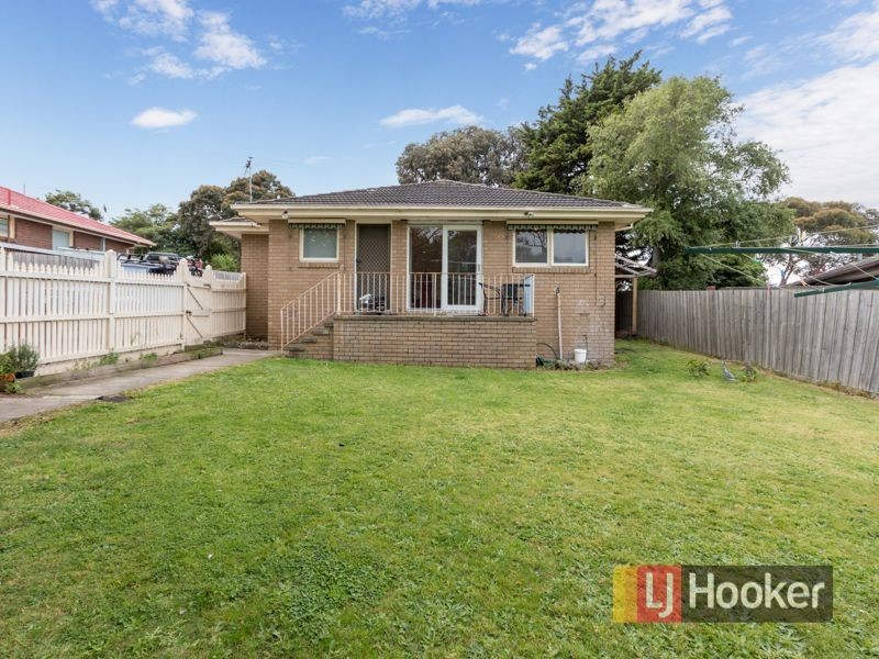 150 James Cook Drive, Endeavour Hills VIC 3802