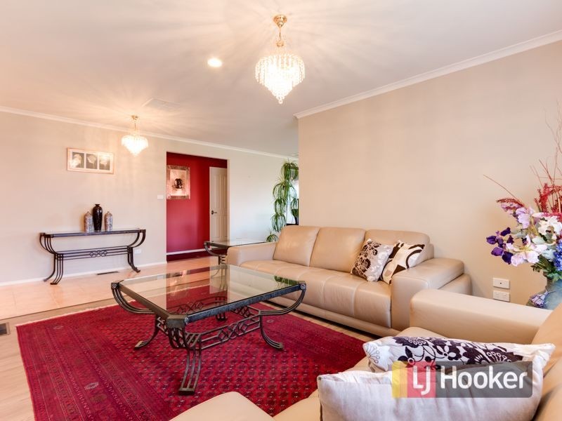 9 Sir Harold Close, Endeavour Hills VIC 3802