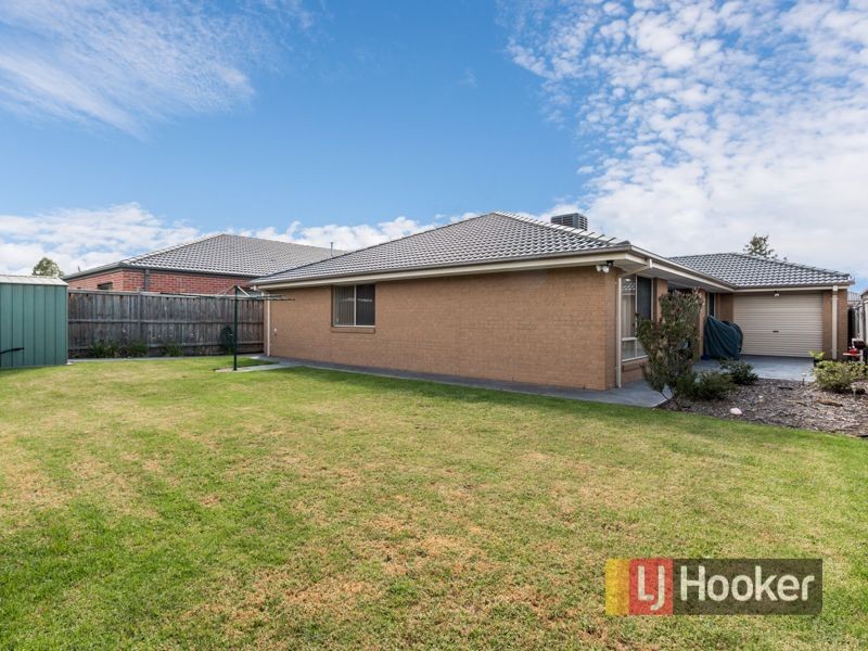7 Rammer Way, Cranbourne East VIC 3977