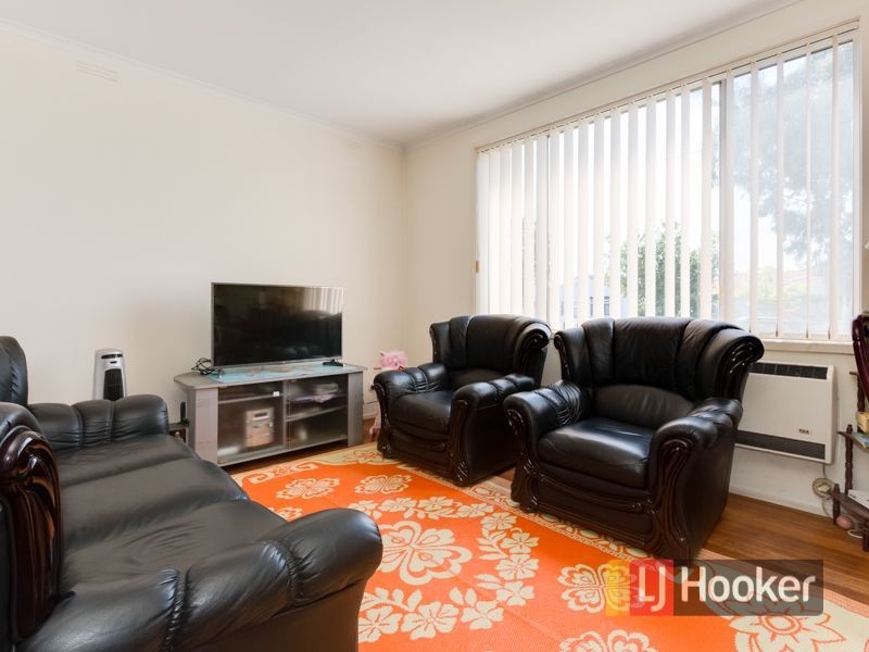 1/64 Hammond Road, Dandenong VIC 3175