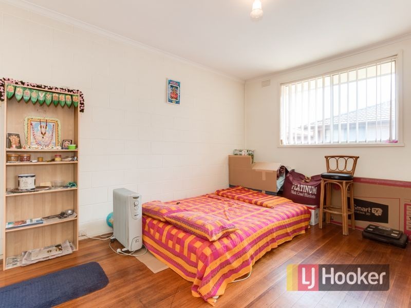 1/64 Hammond Road, Dandenong VIC 3175