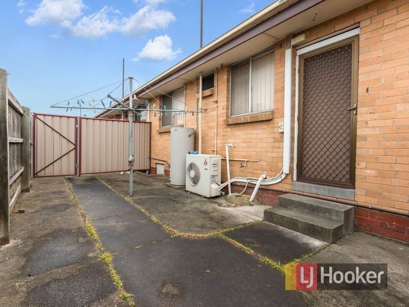 1/64 Hammond Road, Dandenong VIC 3175