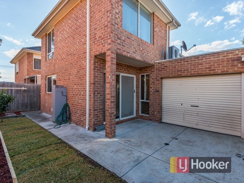 8 Carson Street, Dandenong VIC 3175