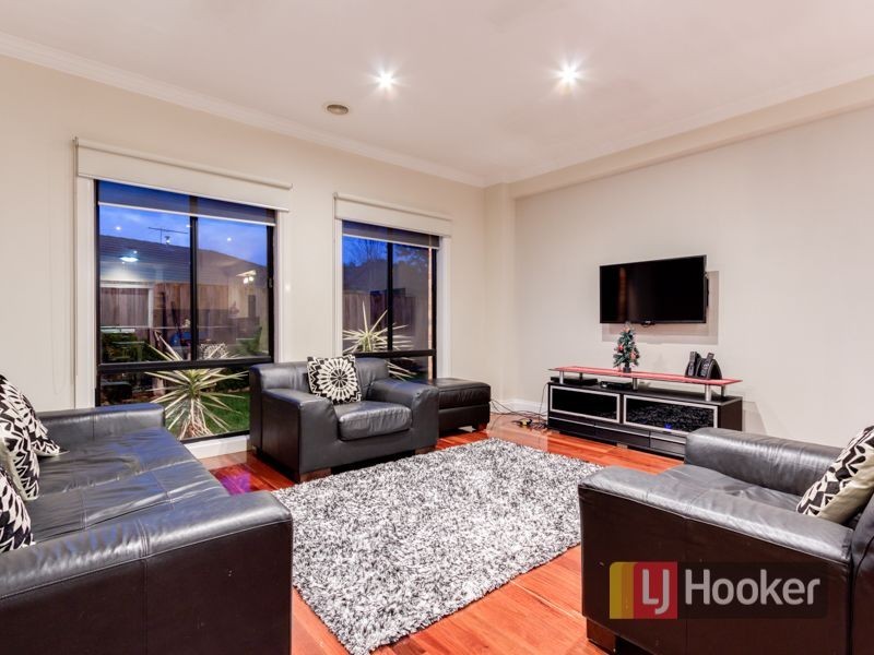 5 Petrel Place, Berwick VIC 3806