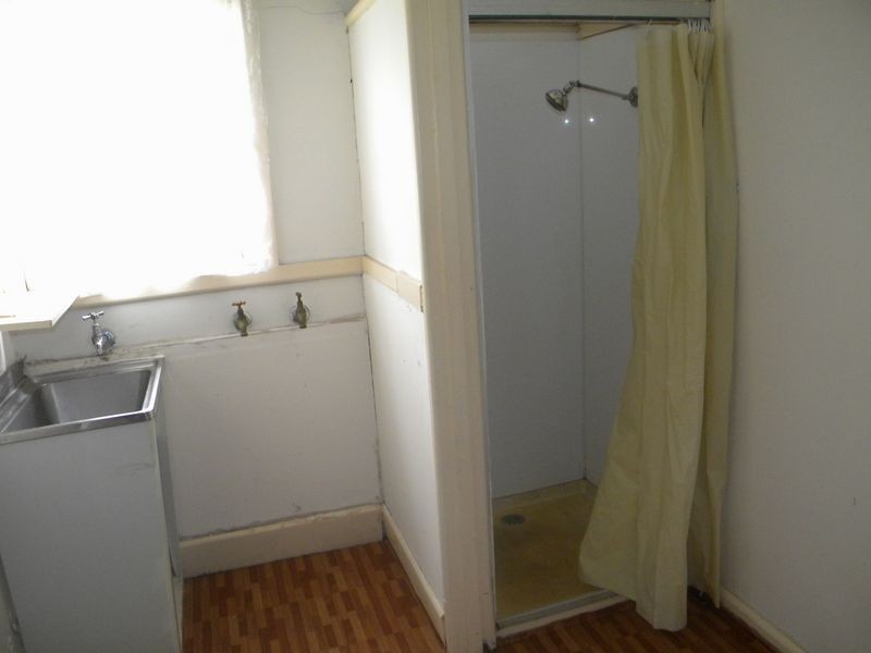 25 Burrows Avenue, Dandenong VIC 3175