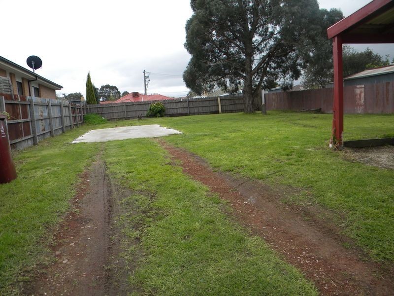 25 Burrows Avenue, Dandenong VIC 3175