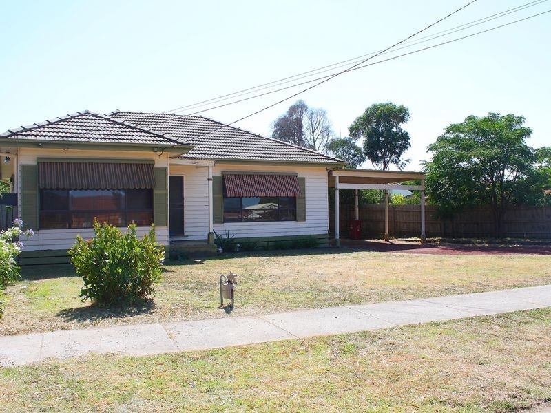 39 Pinewood Avenue, Dandenong North VIC 3175