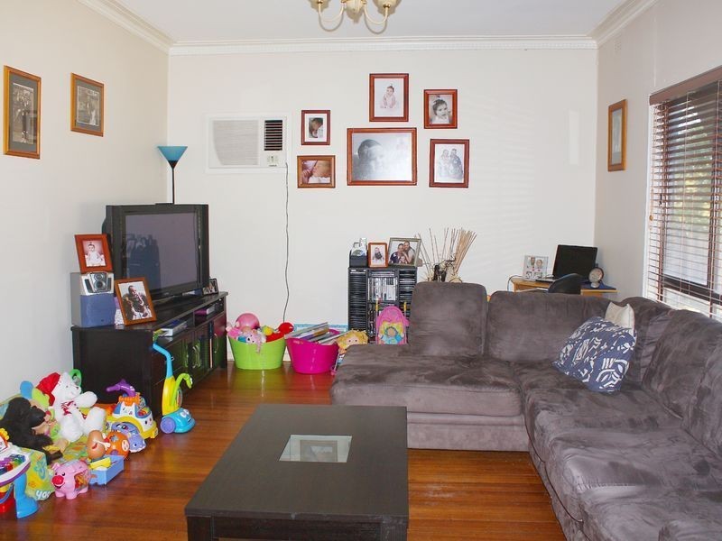 39 Pinewood Avenue, Dandenong North VIC 3175