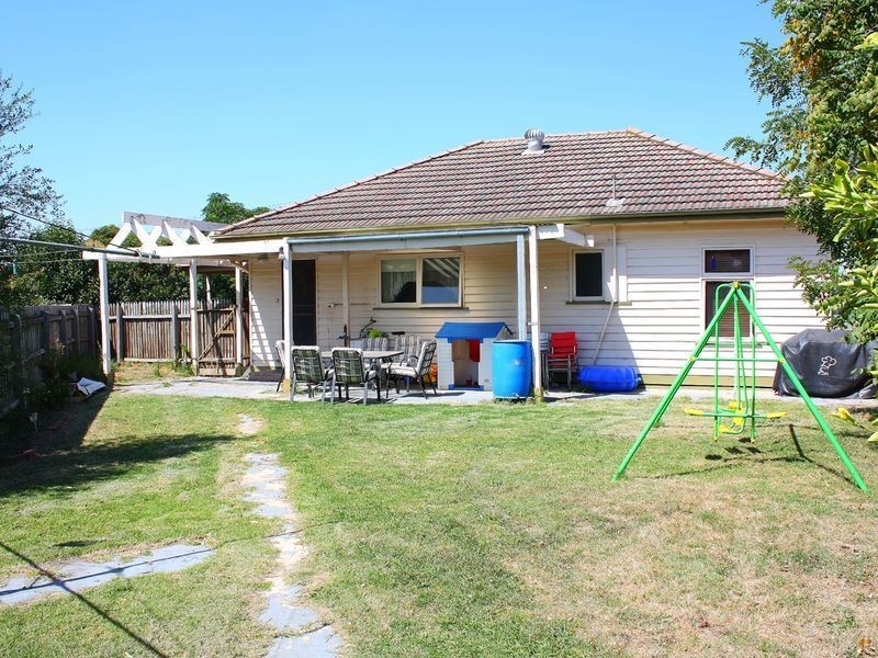 39 Pinewood Avenue, Dandenong North VIC 3175