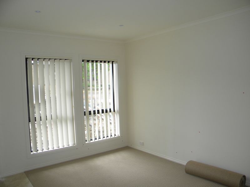 3/103 Army Road, Pakenham VIC 3810