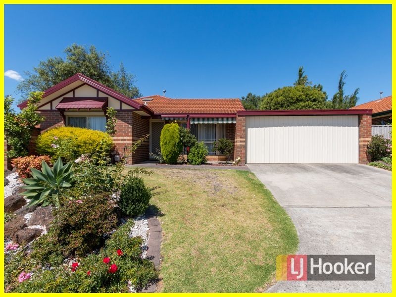 3/8 Monteith Crescent, Endeavour Hills VIC 3802