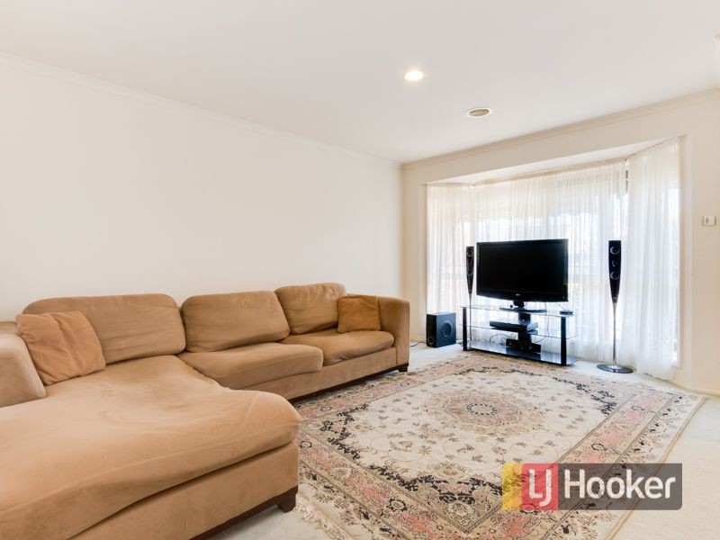 3/8 Monteith Crescent, Endeavour Hills VIC 3802