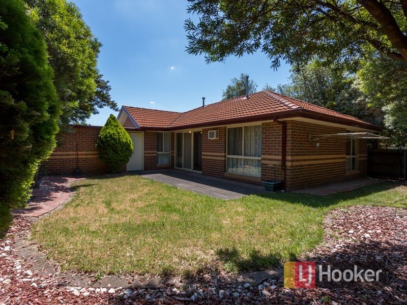 3/8 Monteith Crescent, Endeavour Hills VIC 3802