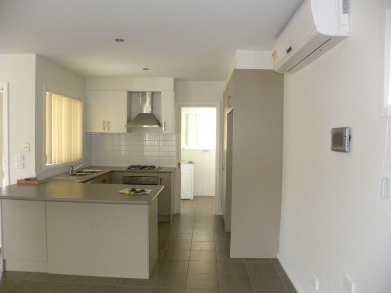 8/71-73 Hammond Road, Dandenong VIC 3175