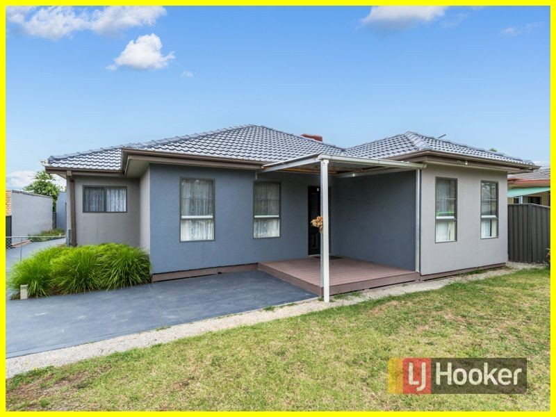 1/16 Gloria Avenue, Dandenong North VIC 3175