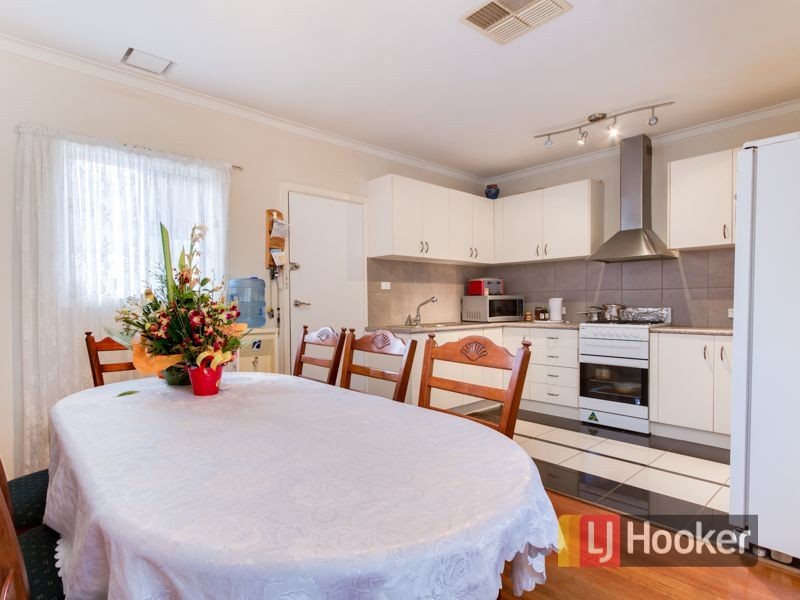 1/16 Gloria Avenue, Dandenong North VIC 3175