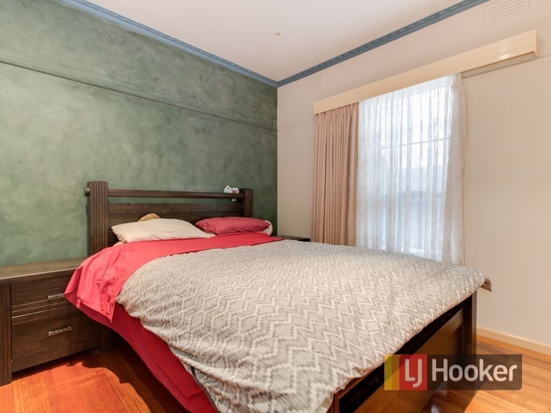 1/16 Gloria Avenue, Dandenong North VIC 3175