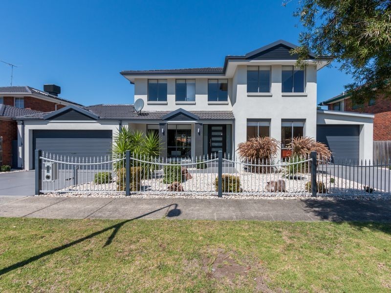 21 Edward Freeth Drive, Endeavour Hills VIC 3802