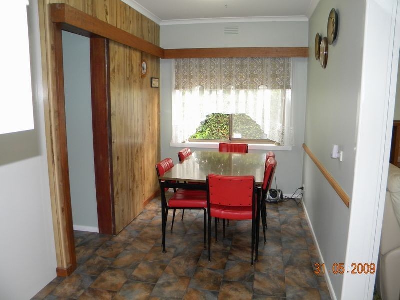 8 Marcella Avenue, Dandenong North VIC 3175