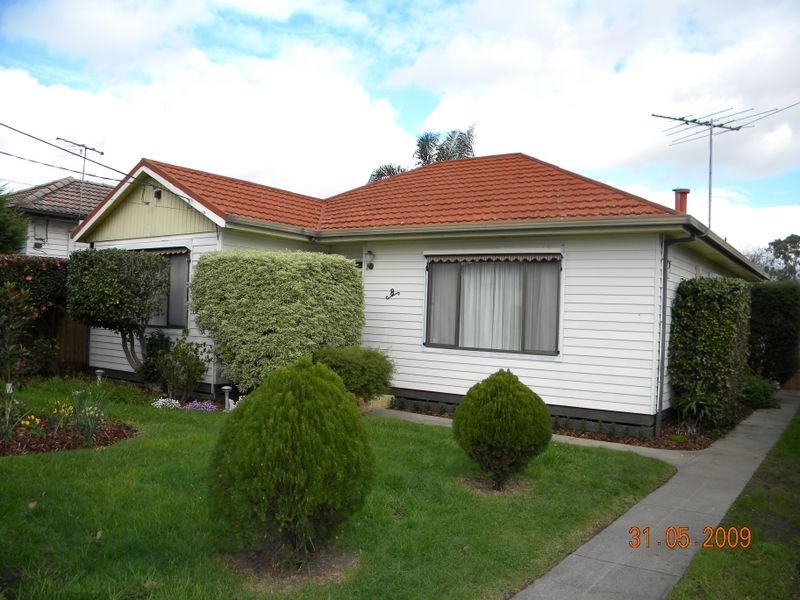 8 Marcella Avenue, Dandenong North VIC 3175