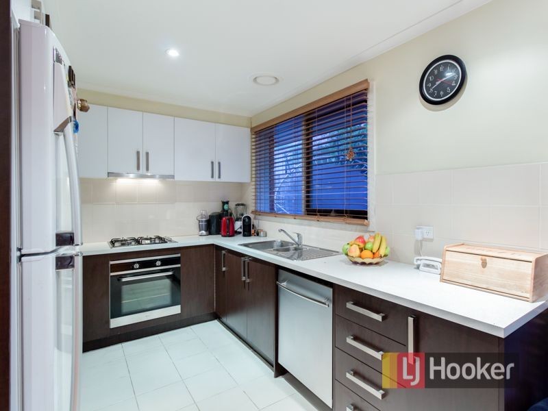 64 Thomas Mitchell Drive, Endeavour Hills VIC 3802