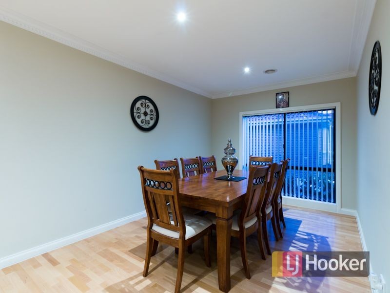 144 David Collins Drive, Endeavour Hills VIC 3802