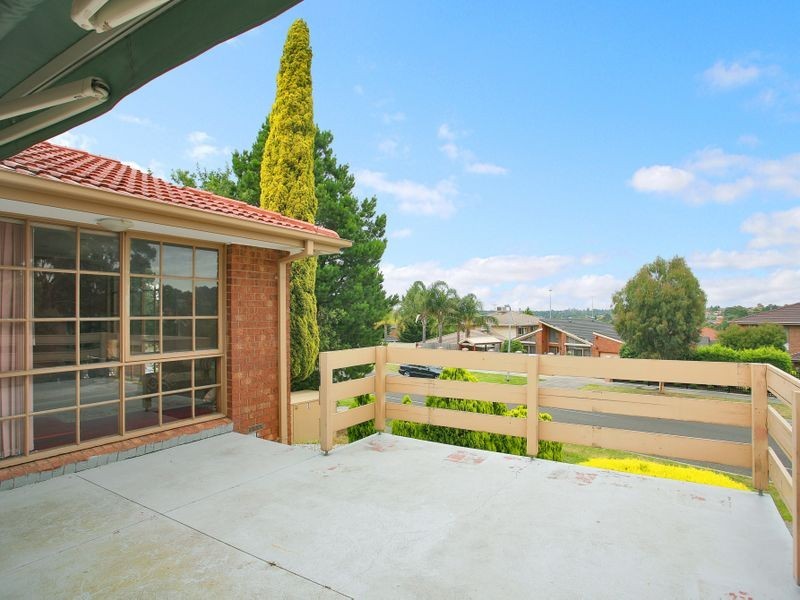 10 Cunningham Drive, Endeavour Hills VIC 3802