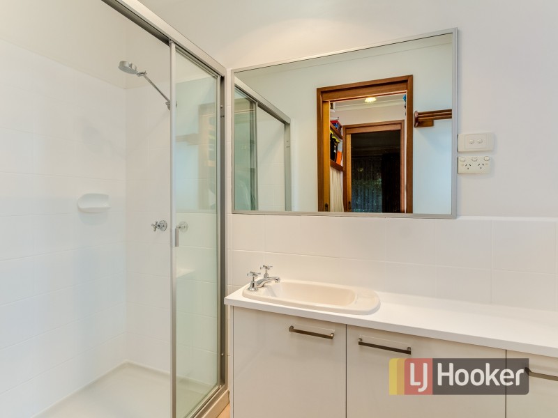 6 Ensay Court, Endeavour Hills VIC 3802